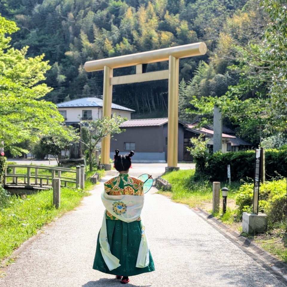 PXL_20250516_050848084.PORTRAIT.ORIGINAL~2